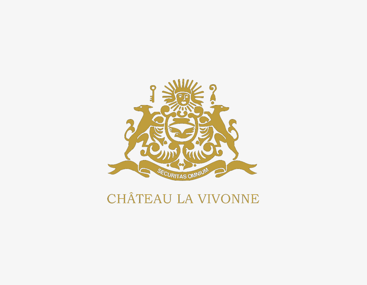 Expérience œnologique pour anniversaire avec parcours dans la vigne, dégustation et bouteille souvenir à proximité d'Aix-en-Provence 13100, Bouches-du-Rhône