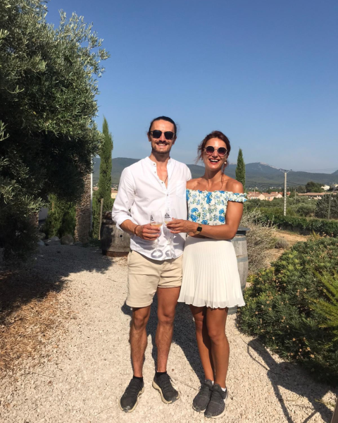 Réservez une salle avec jardin dans un vignoble pour anniversaire pas cher à Bandol, idéale pour petit groupe et ambiance champêtre