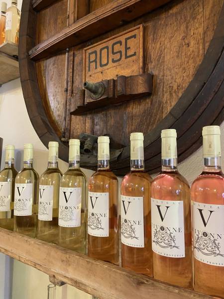 Visite de la cave du Domaine de La Vivonne en Provence