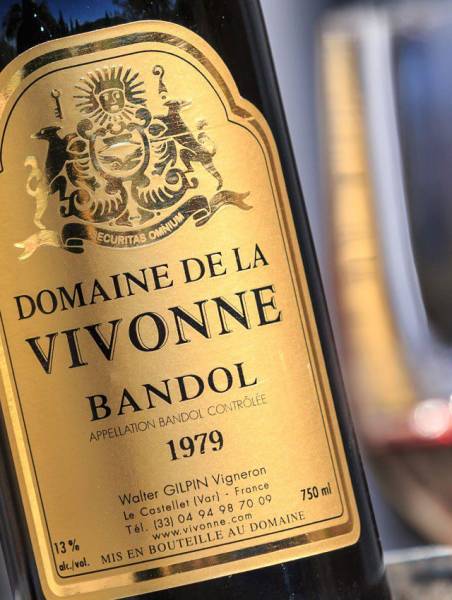 Découverte des Vieux Millésimes du Château La Vivonne à côté de Sanary-sur-Mer