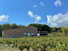 Notre zone d'activité pour ce service Organisation de séminaires d’entreprise 2026 au cœur des vignes avec salle équipée, pause gourmande et dégustation de vins